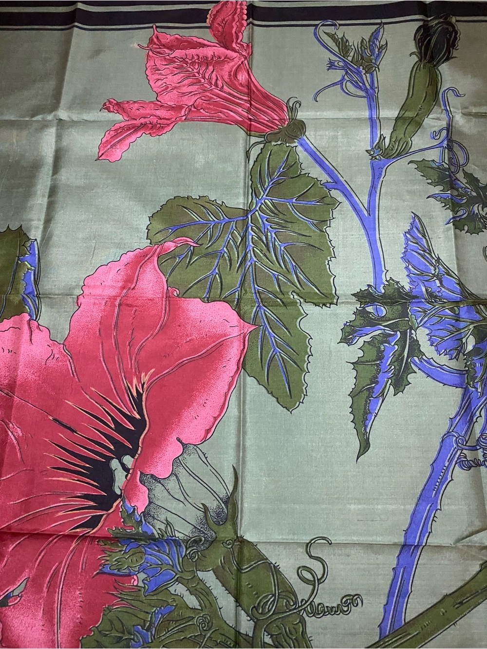 Hand Woven 100% Thai Silk Scarf from the Suzanne Collection floral pattern - Picture 2 of 16